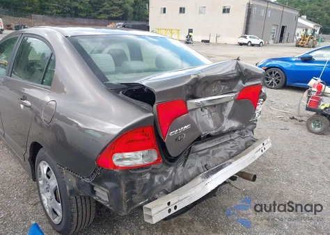 2009 Honda Civic Lx z USA, uszkodzony, nr VIN 1HGFA16549L028333